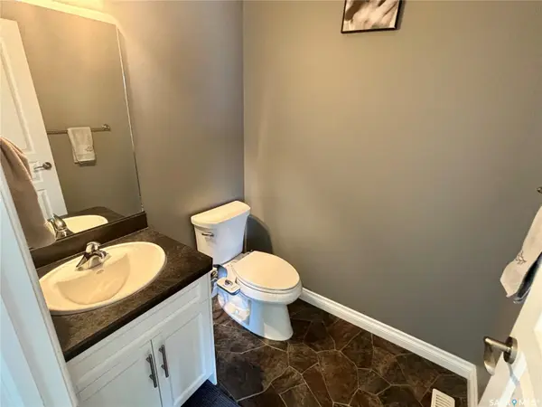 104 Atton CRESCENT, Saskatoon, SK S7W 0N9