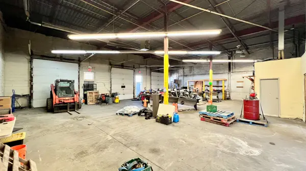 1730 Steeles AVE E #10-12, Brampton, ON L6T 1A4