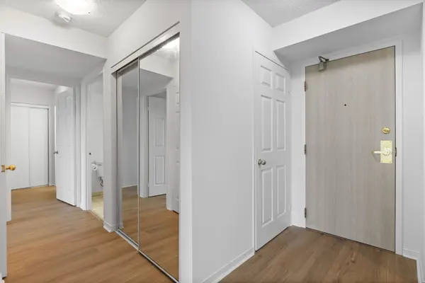 2177 Burnhamthorpe RD W #708, Mississauga, ON L5L 5P9