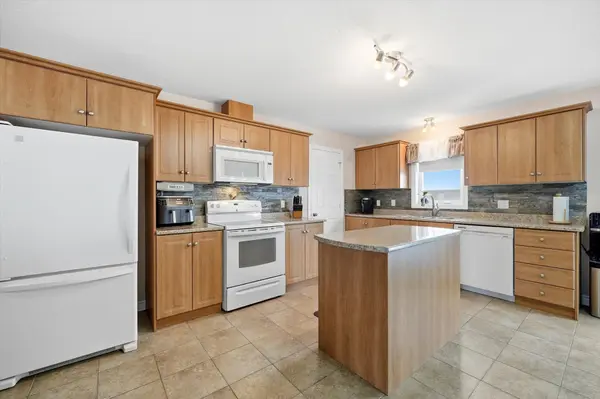 41 Main ST #6, The Nation, ON K0A 2M0