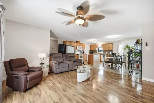 41 Main ST #6, The Nation, ON K0A 2M0