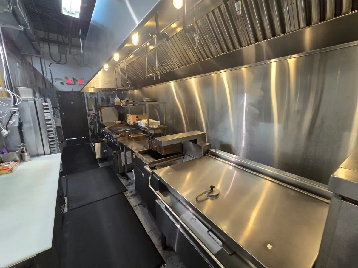 607 Kingston RD, Pickering, ON L1V 3N7