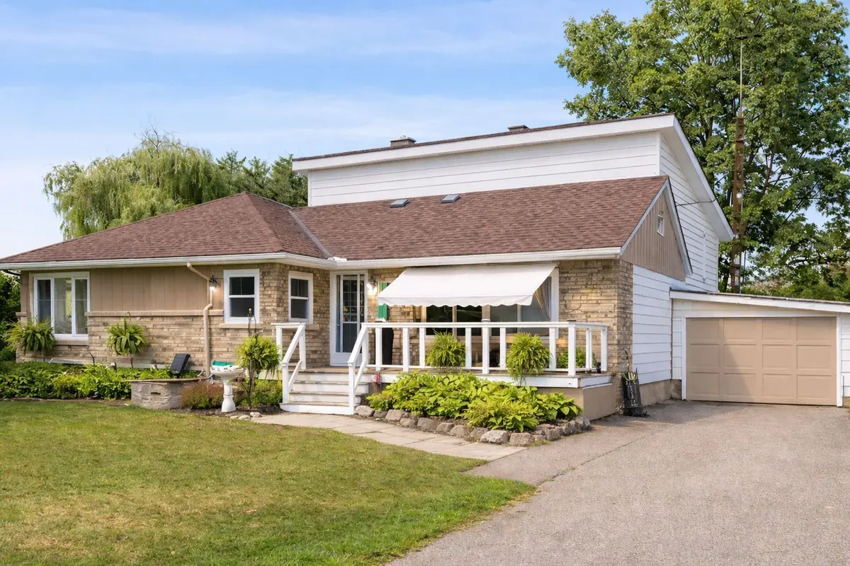 1407 Kottmeier RD, Thorold, ON L3B 5N5