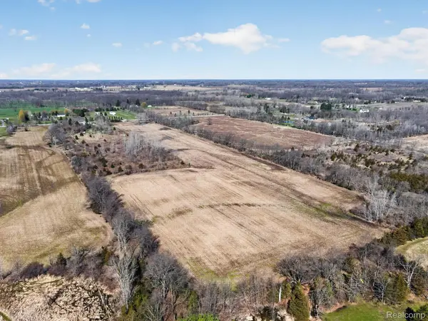 000 N Burkhart, Howell Township, MI 48843