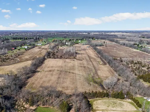 000 N Burkhart, Howell Township, MI 48843