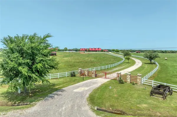 34673 US Highway 82, Whitesboro, TX 76273