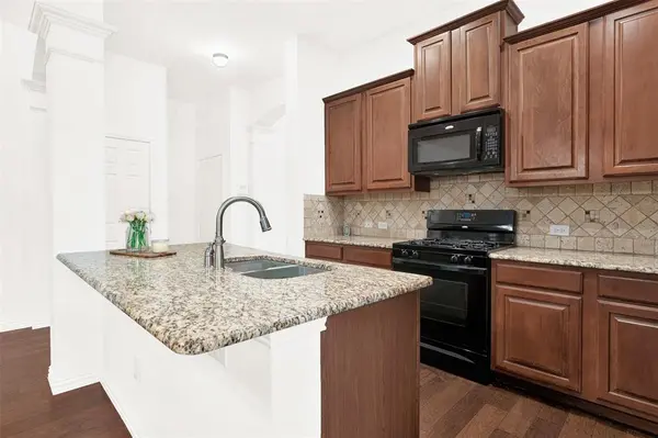 2701 Indian Oak Drive, Mckinney, TX 75071