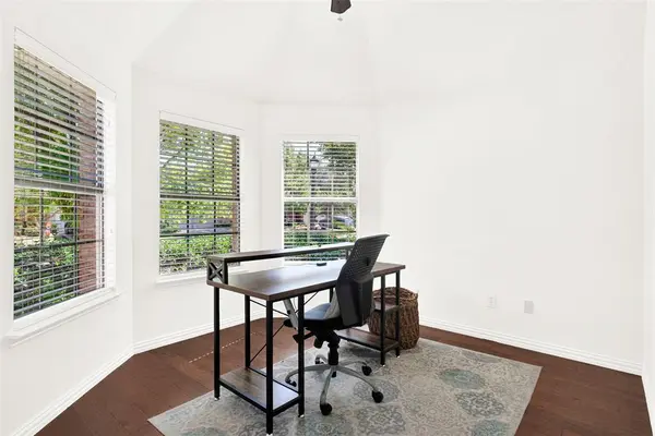 2701 Indian Oak Drive, Mckinney, TX 75071