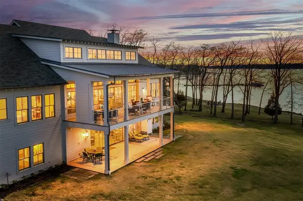 13390 Waterside Drive, Malakoff, TX 75148