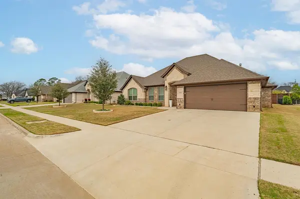 3024 Reed Court, Granbury, TX 76048
