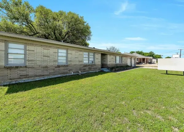 7294 Glenview Drive, Richland Hills, TX 76180