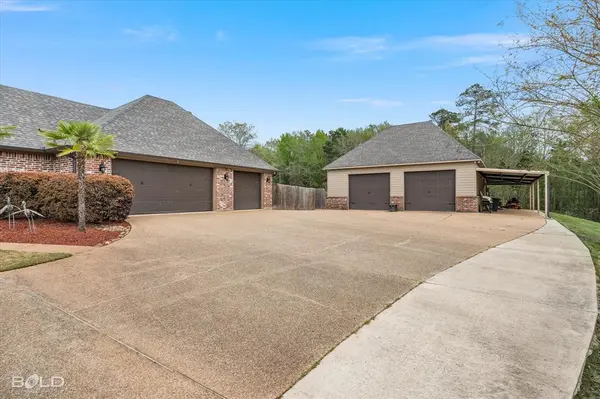 186 Hallmark Drive, Stonewall, LA 71078