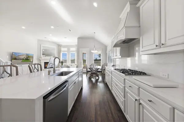 824 Promise Drive, Heath, TX 75126