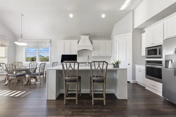 824 Promise Drive, Heath, TX 75126