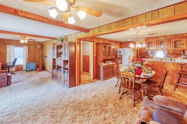 700 S Washington Street, Pilot Point, TX 76258