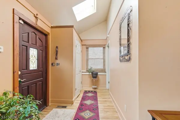 543 Lakeside Ave, Hopatcong Boro, NJ 07821