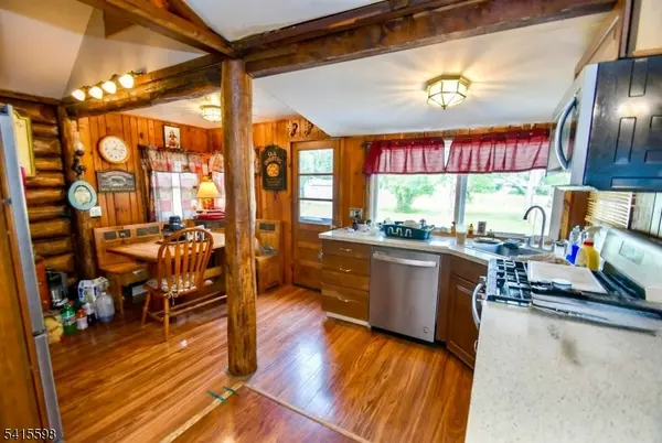 21 Grandview Ave, Jefferson Twp., NJ 07460