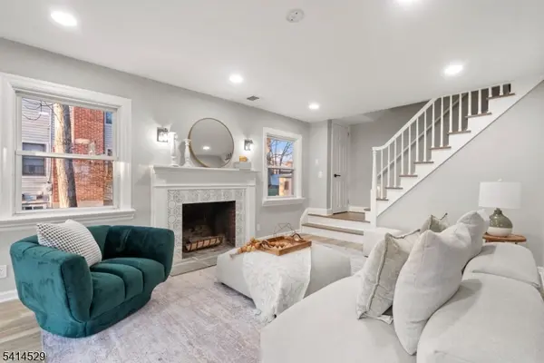 77 Chestnut Dr, Wayne Twp., NJ 07470