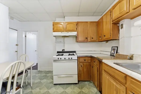 158 Fulton Ave, Jersey City, NJ 07305