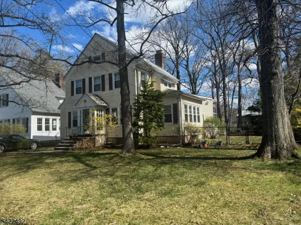 130 Beech Ave, Fanwood Boro, NJ 07023