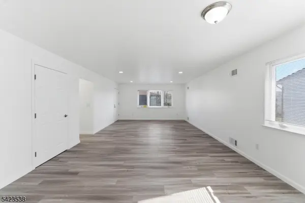 23 Renaissance Dr #2, Clifton City, NJ 07013