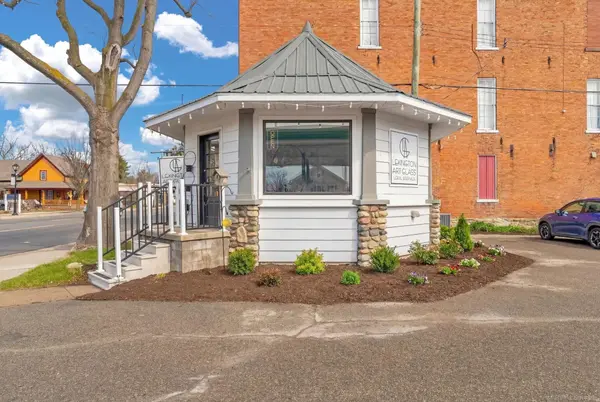 5481 Main ST, Lexington, MI 48450