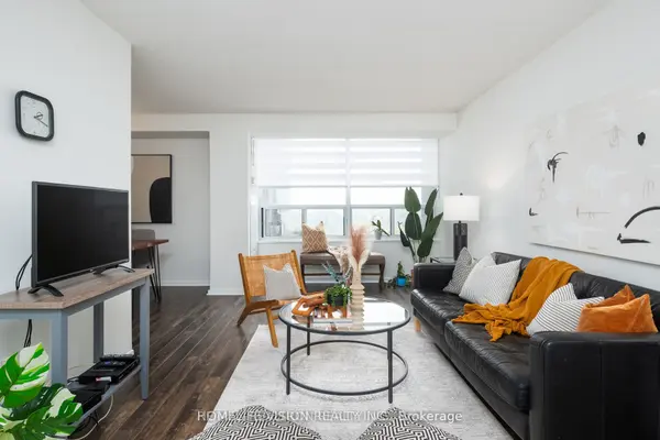 10 MUIRHEAD RD #1604, Toronto C15, ON M2J 4P9