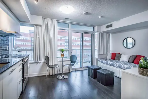 365 Church ST #904, Toronto C08, ON M5B 1Z9