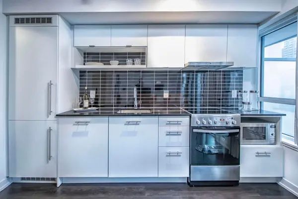 365 Church ST #904, Toronto C08, ON M5B 1Z9