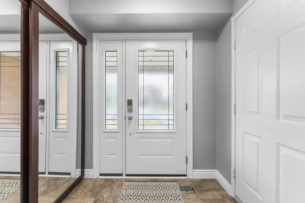 1211 Monica Cook PL, Pickering, ON L1W 4A4