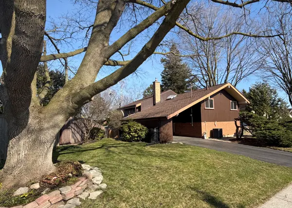 27 Madras CRES, Toronto E09, ON M1G 3L2