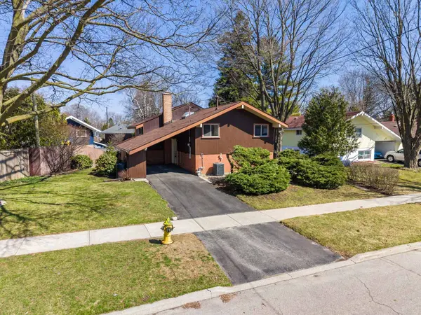 27 Madras CRES, Toronto E09, ON M1G 3L2