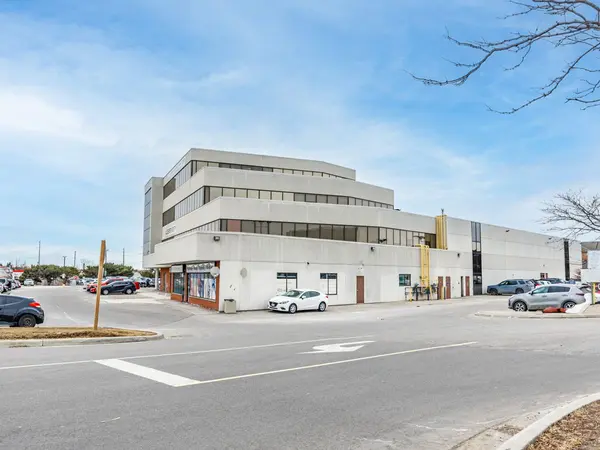 1600 Stellar DR, Whitby, ON L1N 9B2