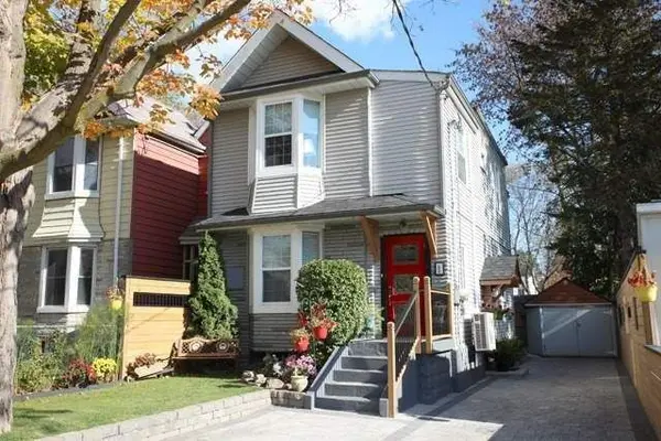 1 Hiawatha (Main) RD, Toronto E01, ON M4L 2X7