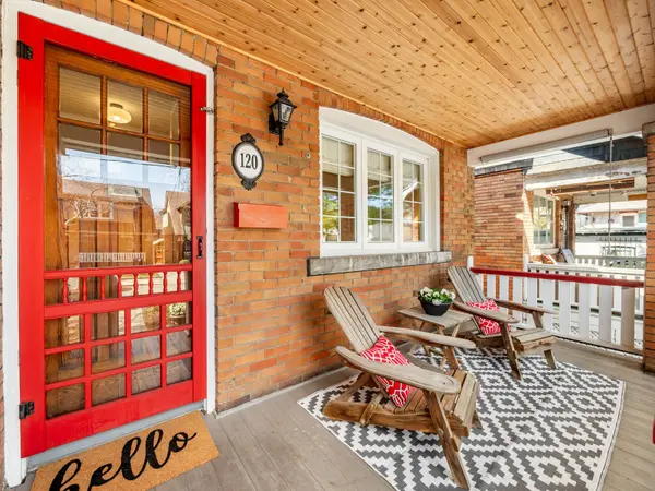 120 Hollywood CRES, Toronto E02, ON M4L 2K6