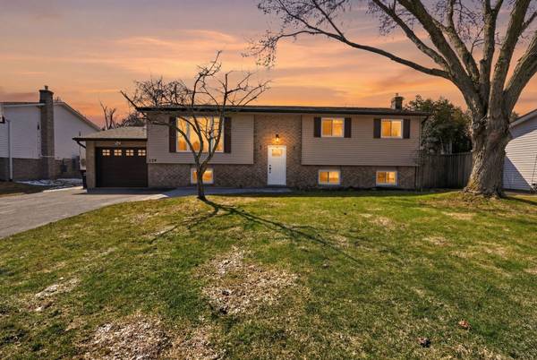 224 Thornton AVE, Essa, ON L0L 2N0