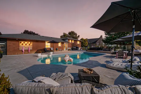 2564 15th Side Road, New Tecumseth, ON L0G 1W0