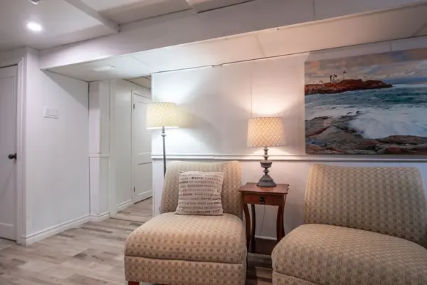 1065 Snow Valley RD, Springwater, ON L9X 0V5