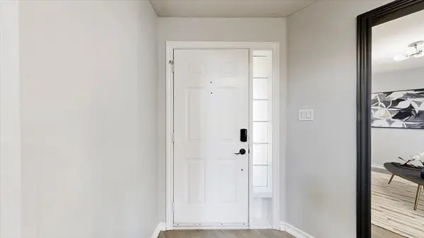 19 Tamarack TRL, Barrie, ON L4N 9S1