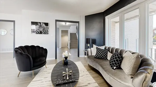 19 Tamarack TRL, Barrie, ON L4N 9S1