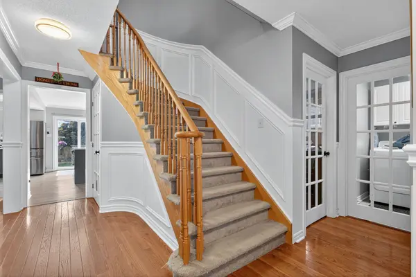 116 Bird ST, Barrie, ON L4N 0W6