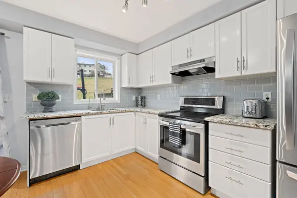 42 Palomino TRL #42, Halton Hills, ON L7G 6E9