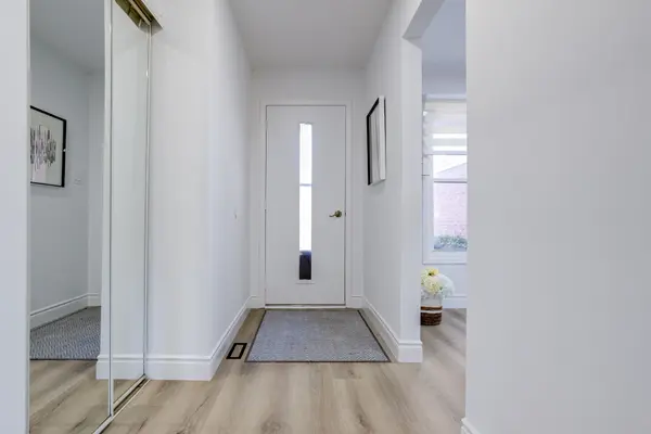 24 Ridler CT, Brampton, ON L6X 2R1