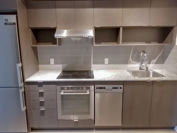 7 Mabelle AVE #610, Toronto W08, ON M5T 0C9