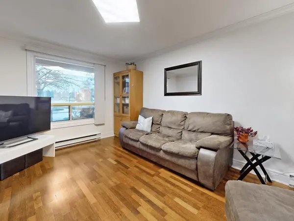 6540 Falconer DR #55, Mississauga, ON L5N 1M1