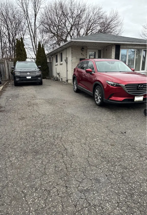 31 Greenwood CRES #Basement, Brampton, ON L6S 1T2