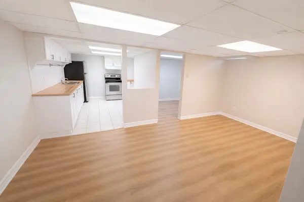 31 Greenwood CRES #Basement, Brampton, ON L6S 1T2