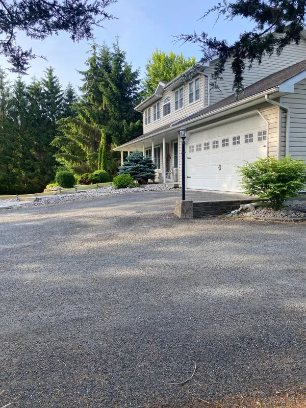 143 Taft RD, Prince Edward County, ON K0K 1L0