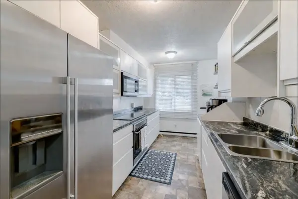 332 Scottsdale DR, Guelph, ON N1G 2Z8