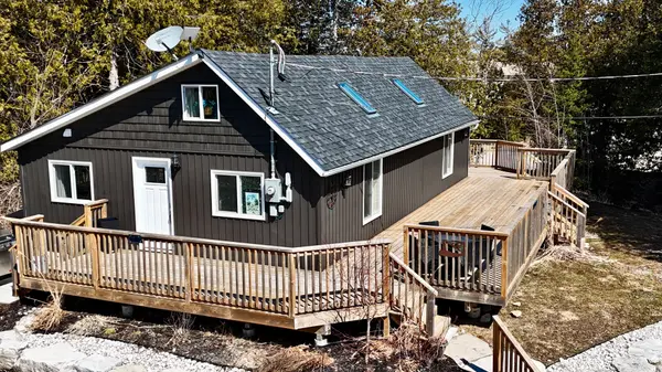 4 Legion ST, Northern Bruce Peninsula, ON N0H 2R0